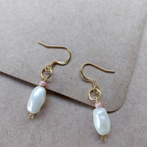 3 for 20 Handmade Fake Pearl Earrings - Picture 1 of 1